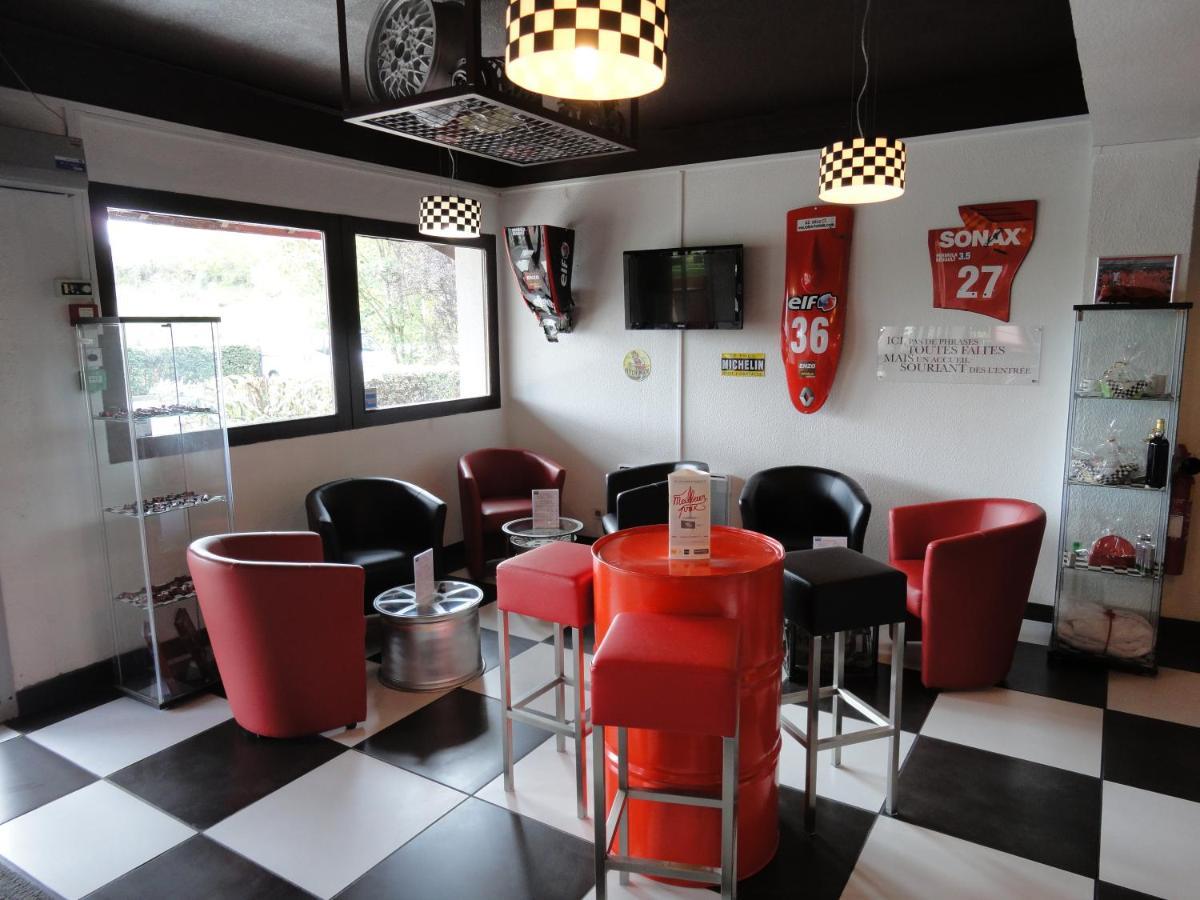 Enzo Hotels Vierzon By Kyriad Direct Zewnętrze zdjęcie