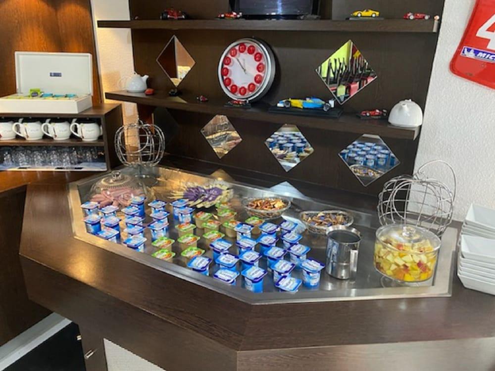 Enzo Hotels Vierzon By Kyriad Direct Zewnętrze zdjęcie